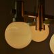 Chandelier vintage en laiton et opaline, années 1970, dans le style de Sciolari.