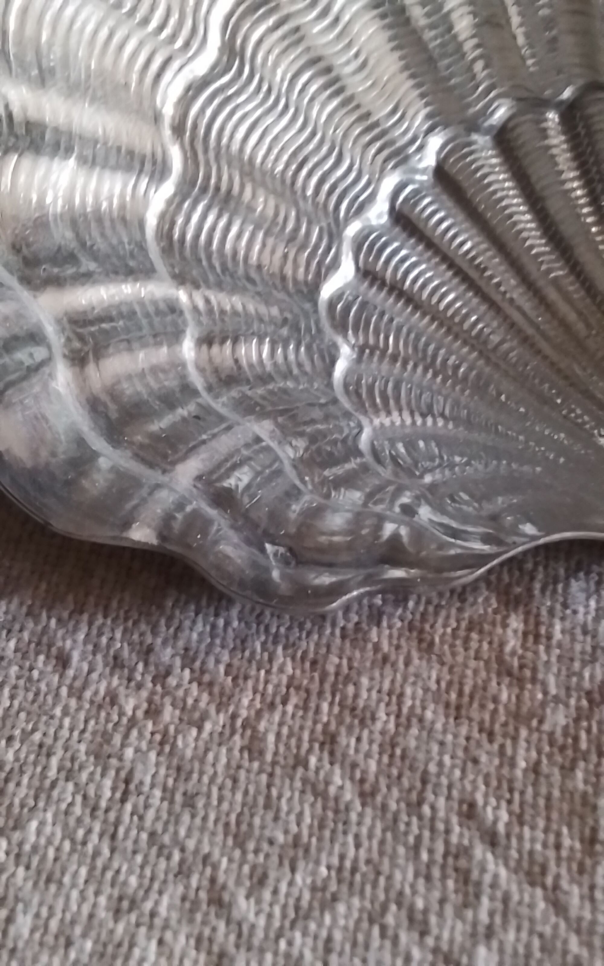 Silver strawberry shovel