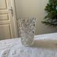 Vase en verre transparent ciselé