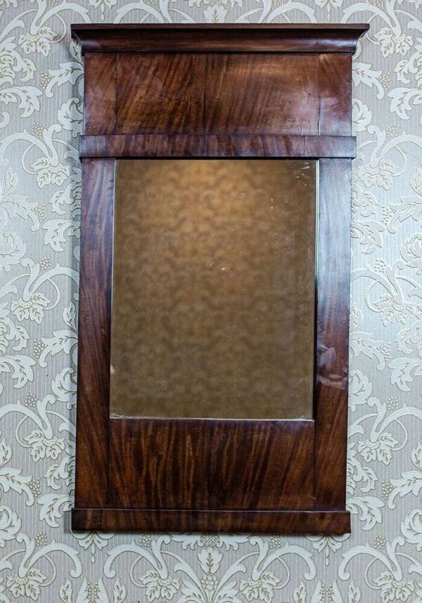 Miroir de pier Biedermeier du 19ème siècle dans un cadre en acajou brun foncé, années 1890.
