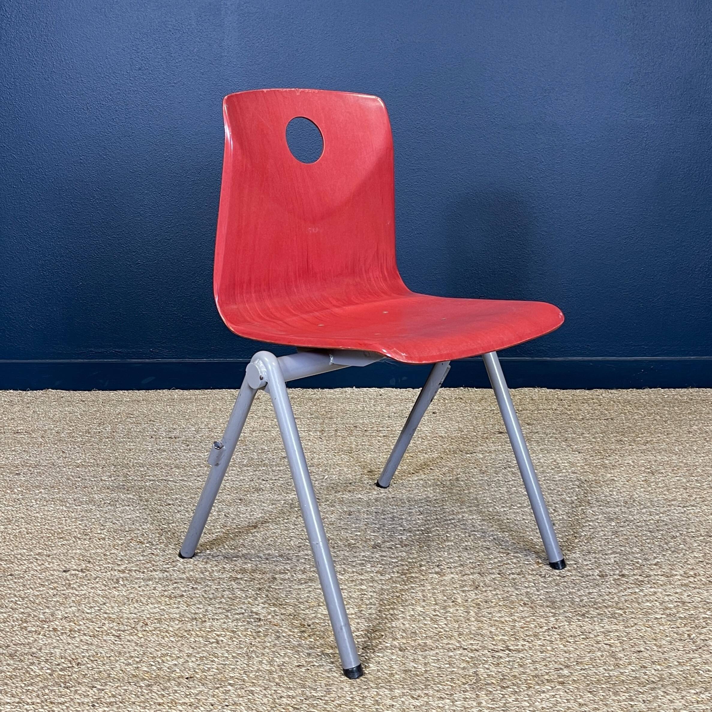 Set of 4 Galvanitas S30 raspberry red / gray steel chairs from the 70s