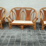 Set of 2 rattan armchairs with a bench.
