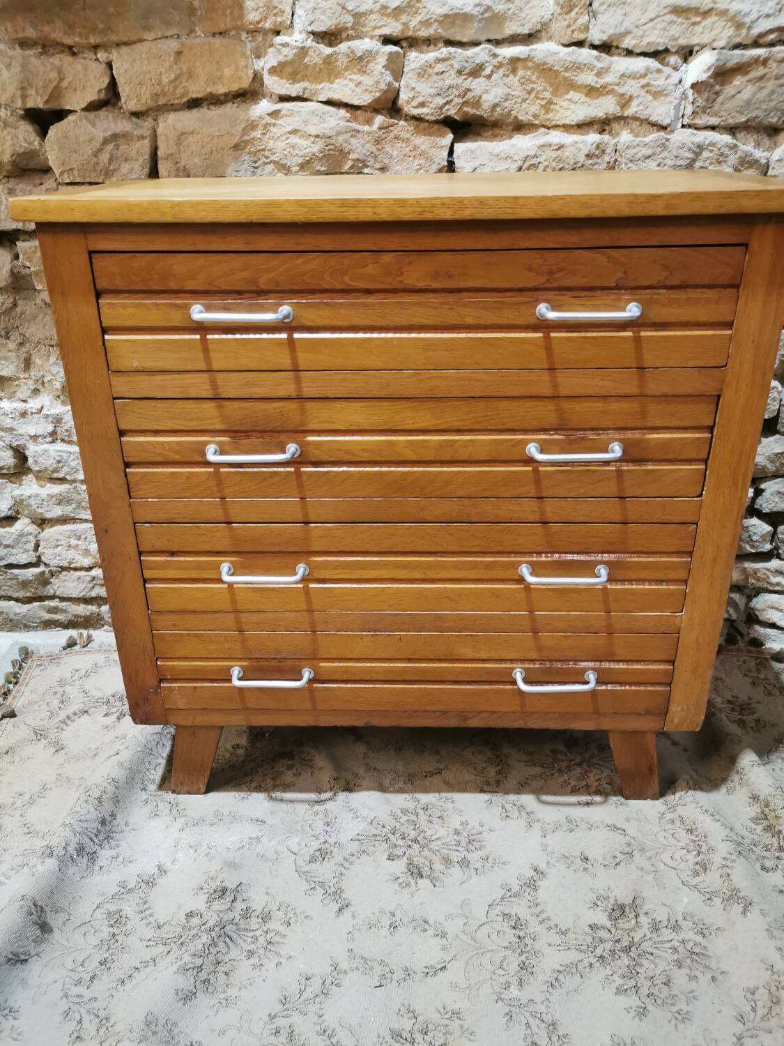 Commode vintage