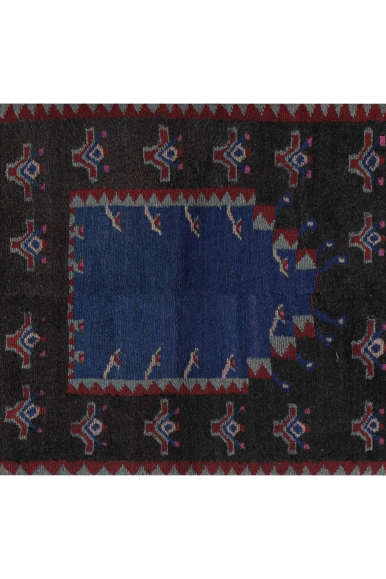 Vintage handmade Turkish rug 105x142 cm