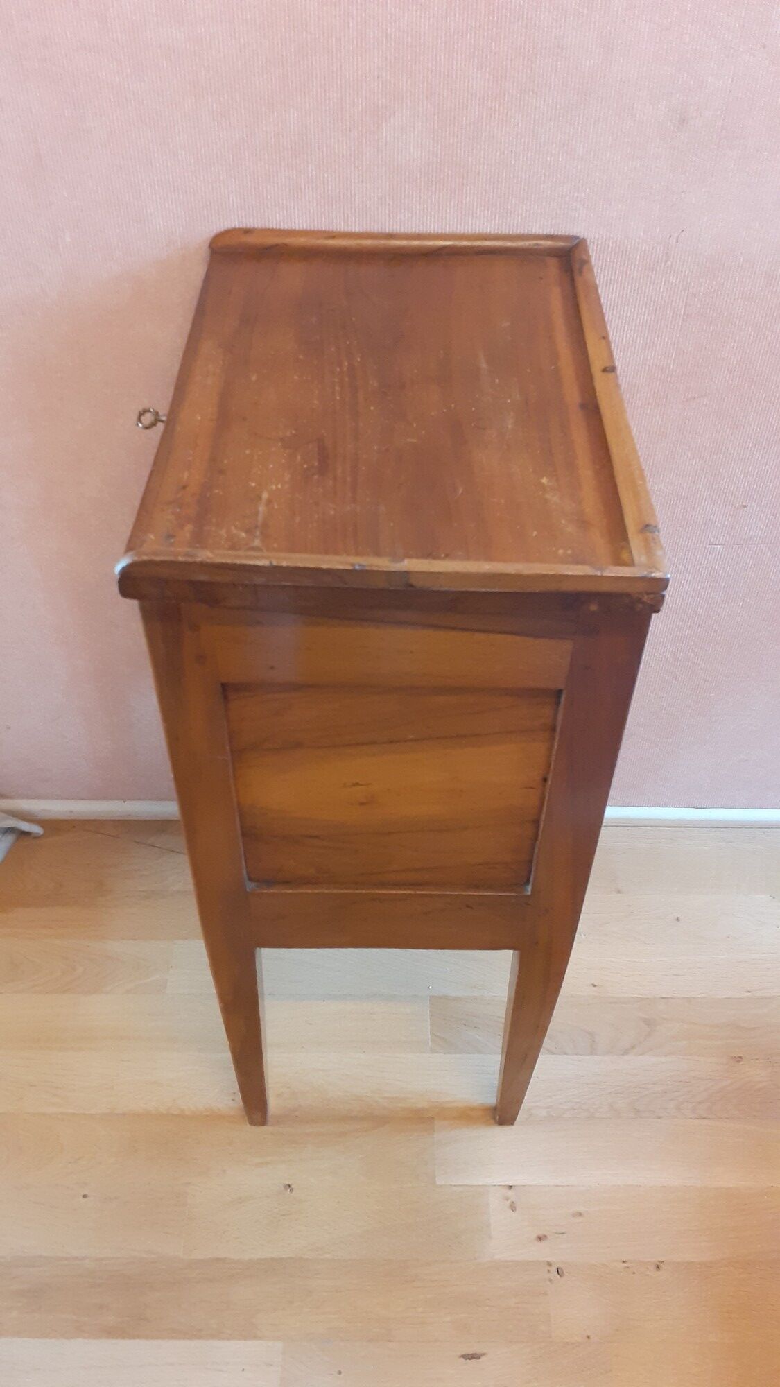 Piece of furniture in blond walnut, 3 drawers, very good condition