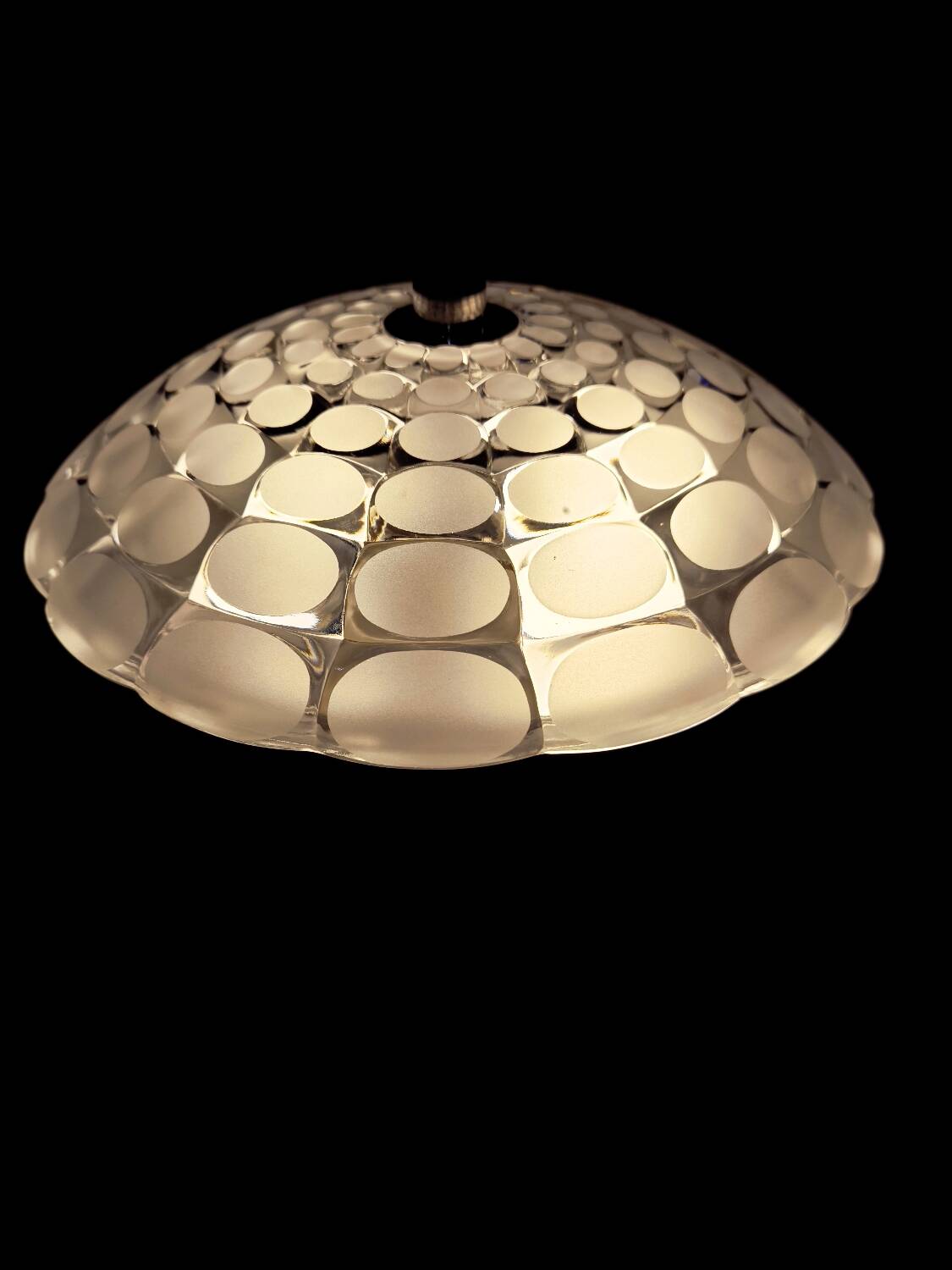 Wall/Ceiling Light
Aluminum and glass by Peill &
Putzler 197