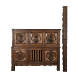 Lit en chêne massif sculpté