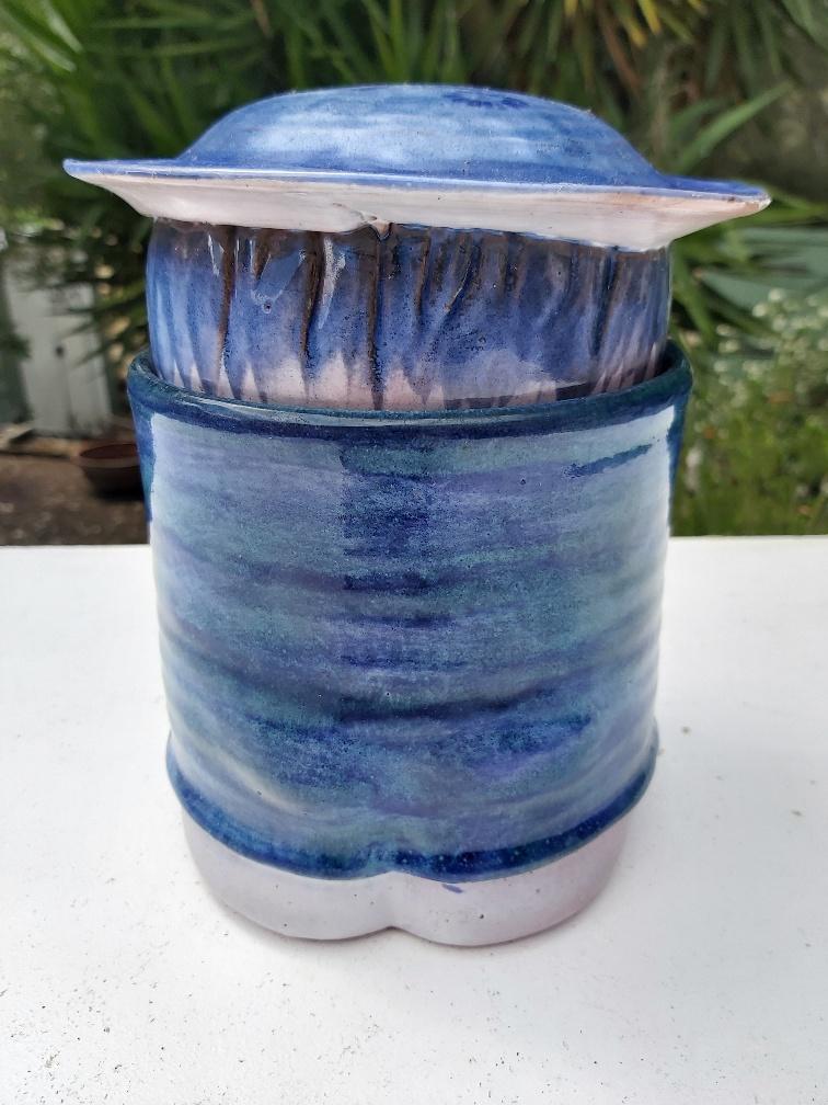 Anthropomorphic pot Robert and Jean Cloutier 20 cm