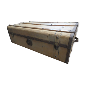 Travel trunk