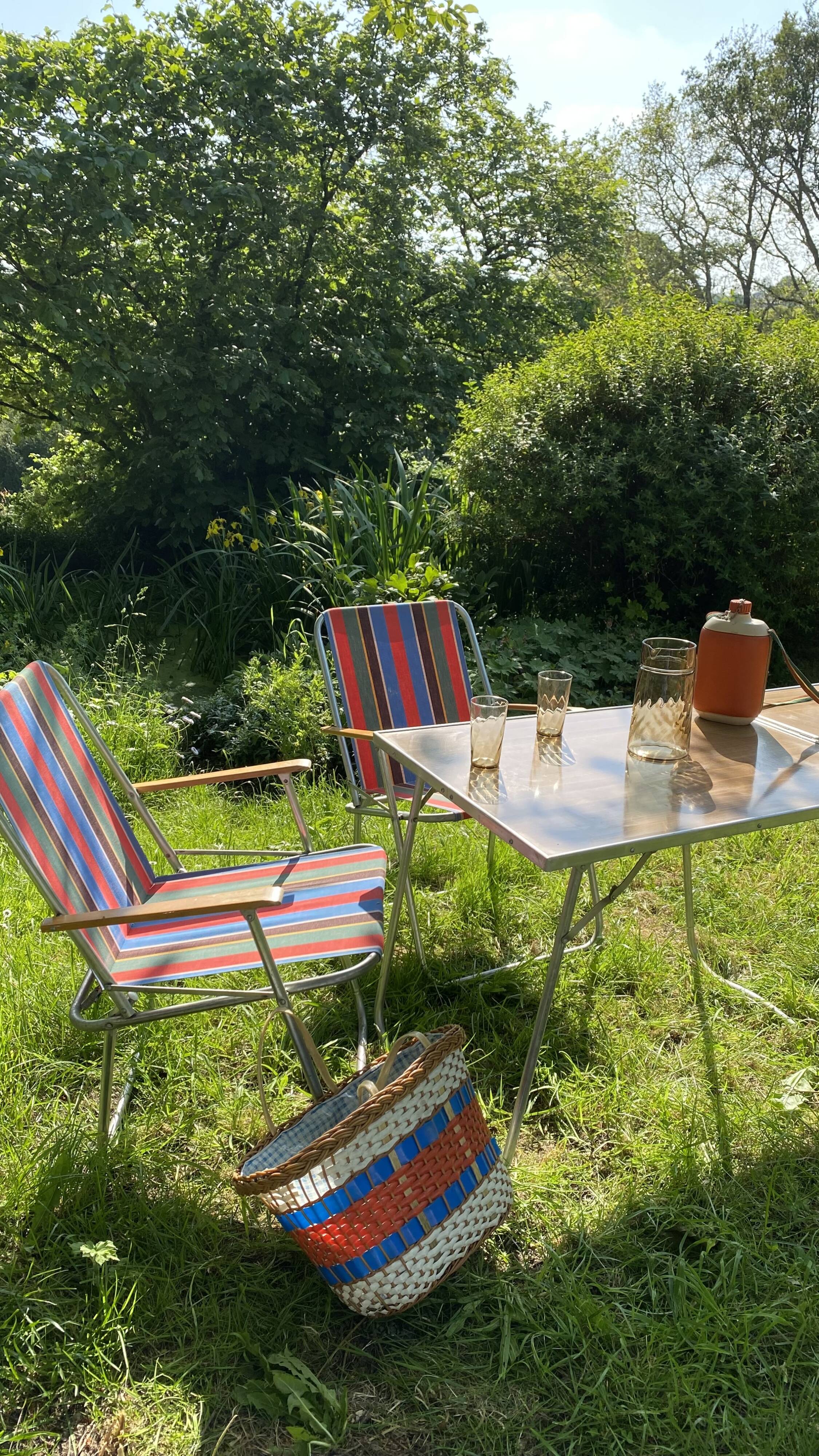 Table de camping pliante en formica