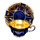 A precious, multi-lobed cup in German cobalt porcelain with a gold interior, Lindner Bavaria.