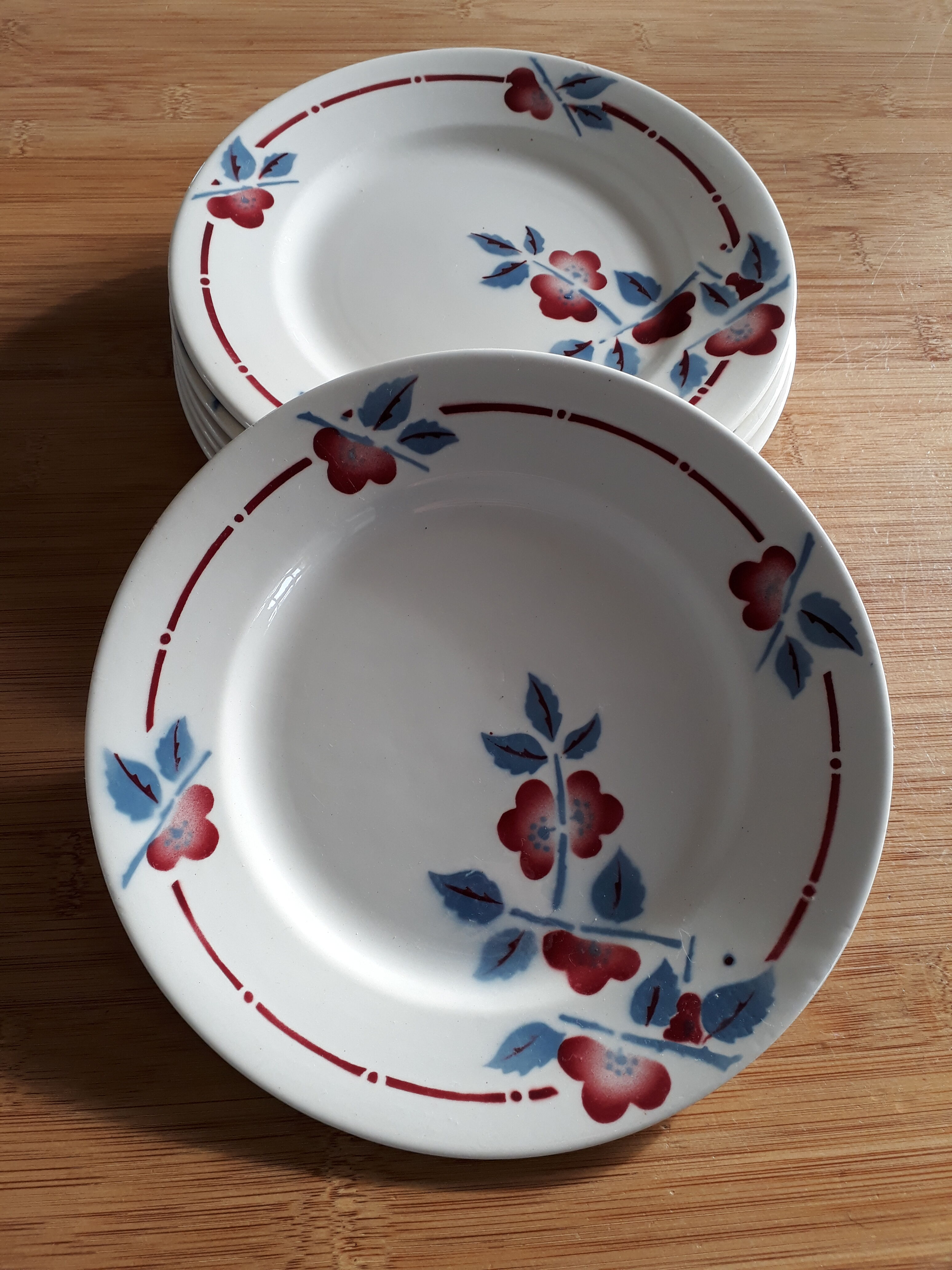 Lot de 6 assiettes à dessert anciennes Céranord-St Amand modèle IENA