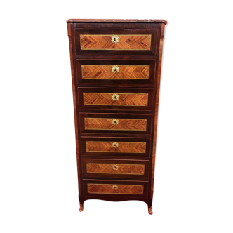Chest in marquetry