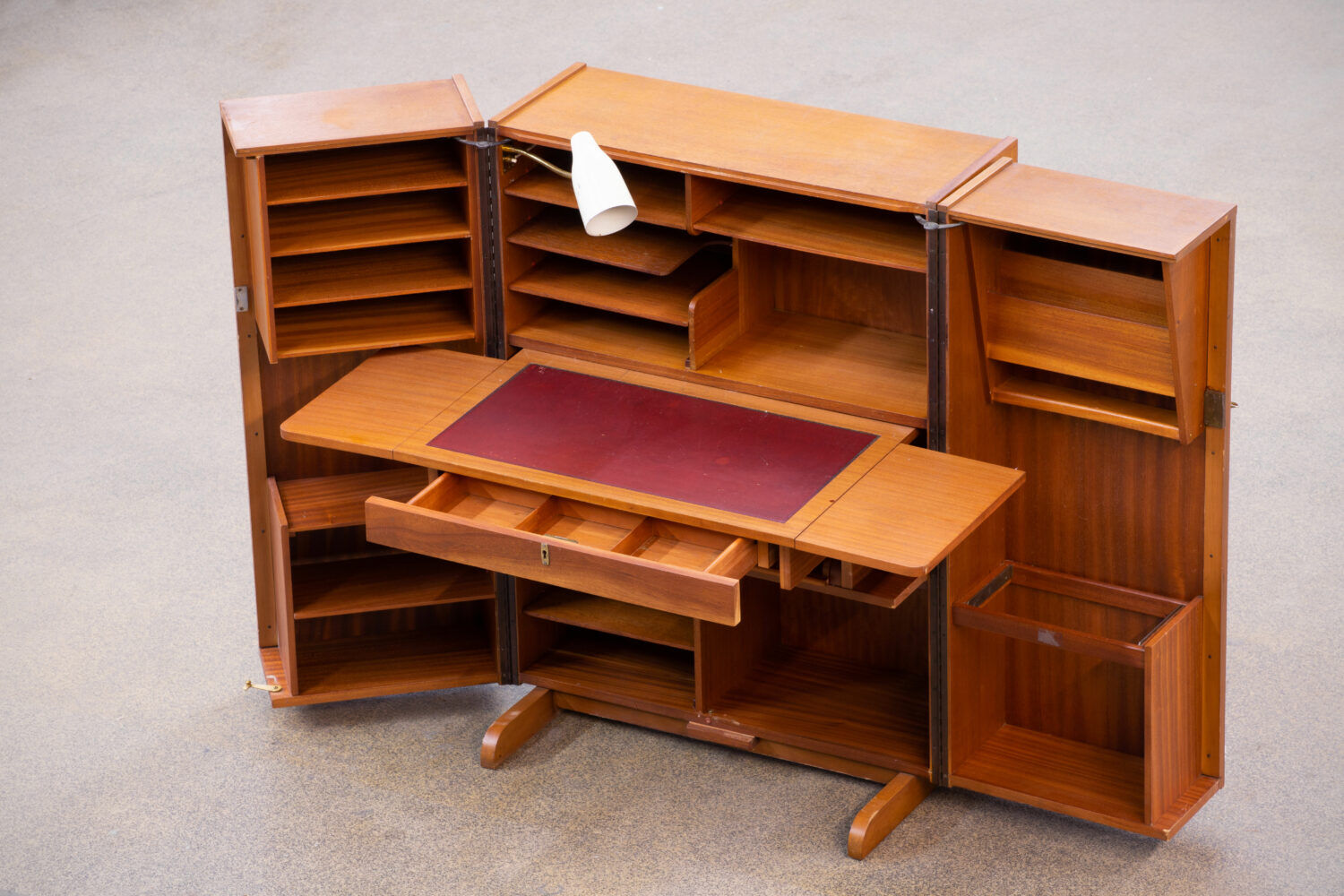 Bureau vintage Magic Box 1960
