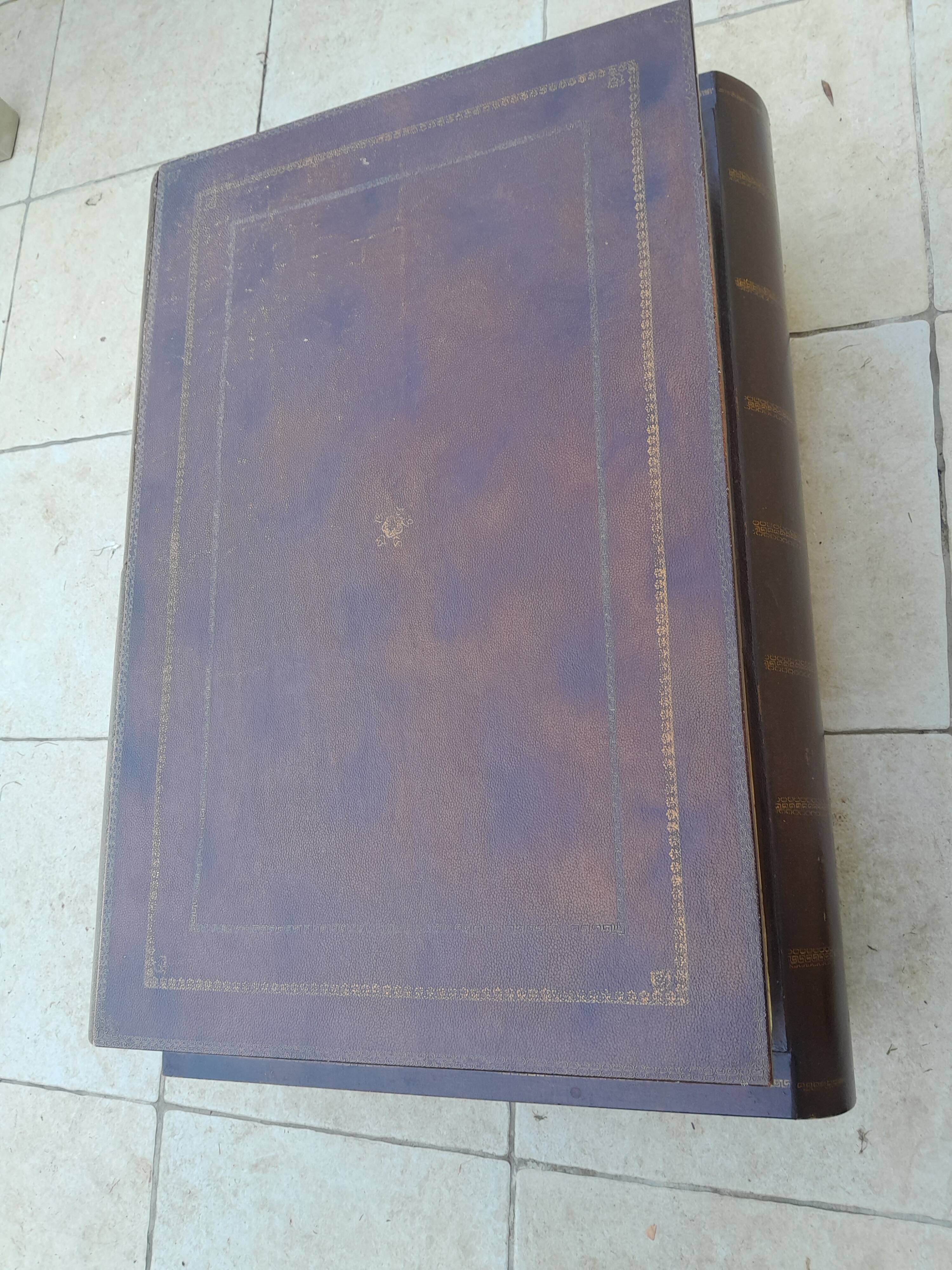 Vintage coffee table in the shape of an old book from the 80s