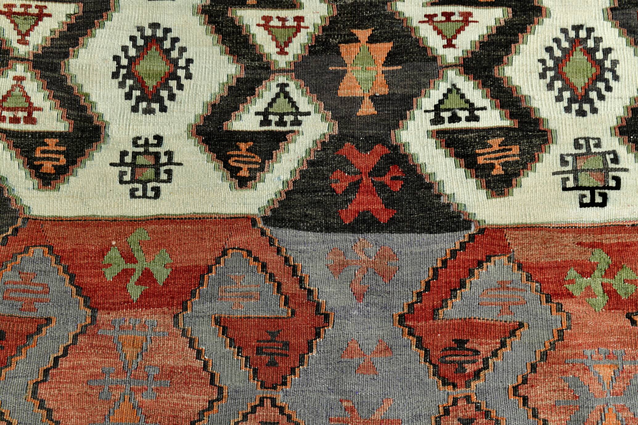 Red Blue Geometric Kilim Rug 112x207Cm SK 35319