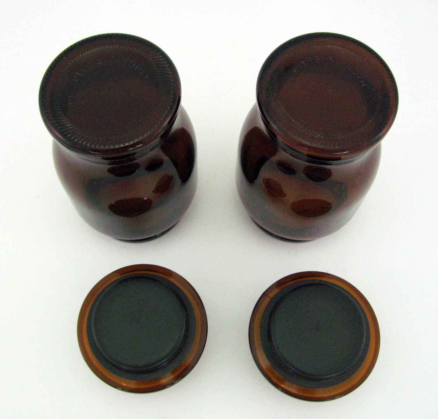 2 brown glass jars - Lever made in Belgium 1970