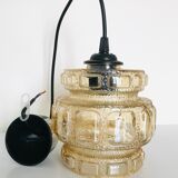 Chiseled glass suspension