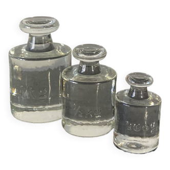 Glass scale weight