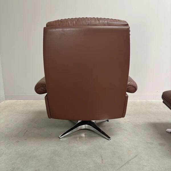 De Sede DS31 lounge chair with ottoman, Switzerland 1970s