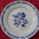 Lot de 6 assiettes plates en faience décor de roses.