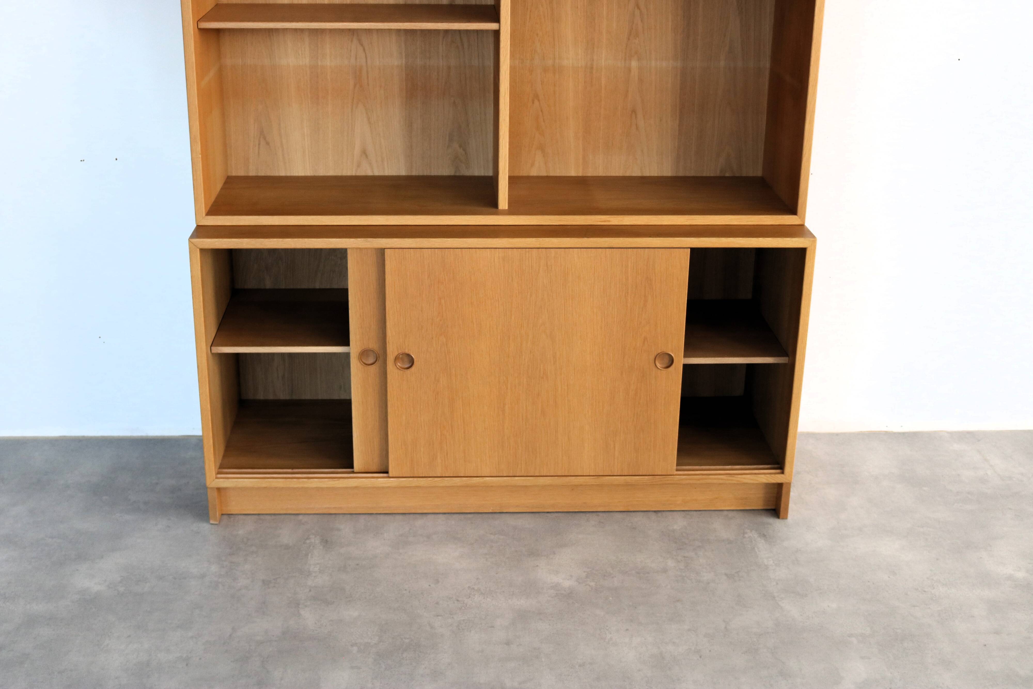 vintage bookcase | wall cupboard | 60s | Borge Mogensen