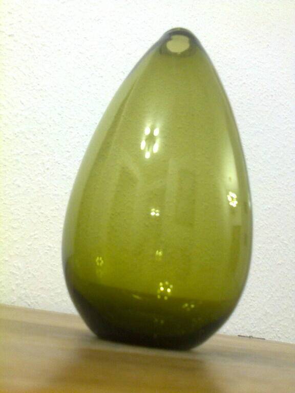 drop-shaped soliflore vase, green glass