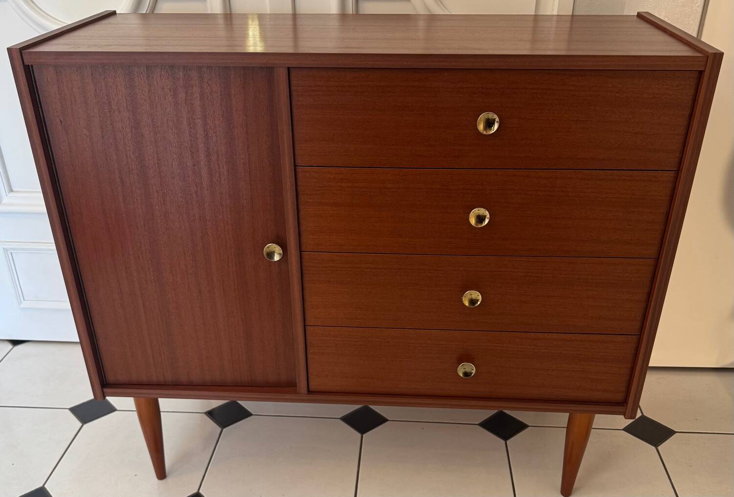 Vintage Scandinavian sideboard/sideboard