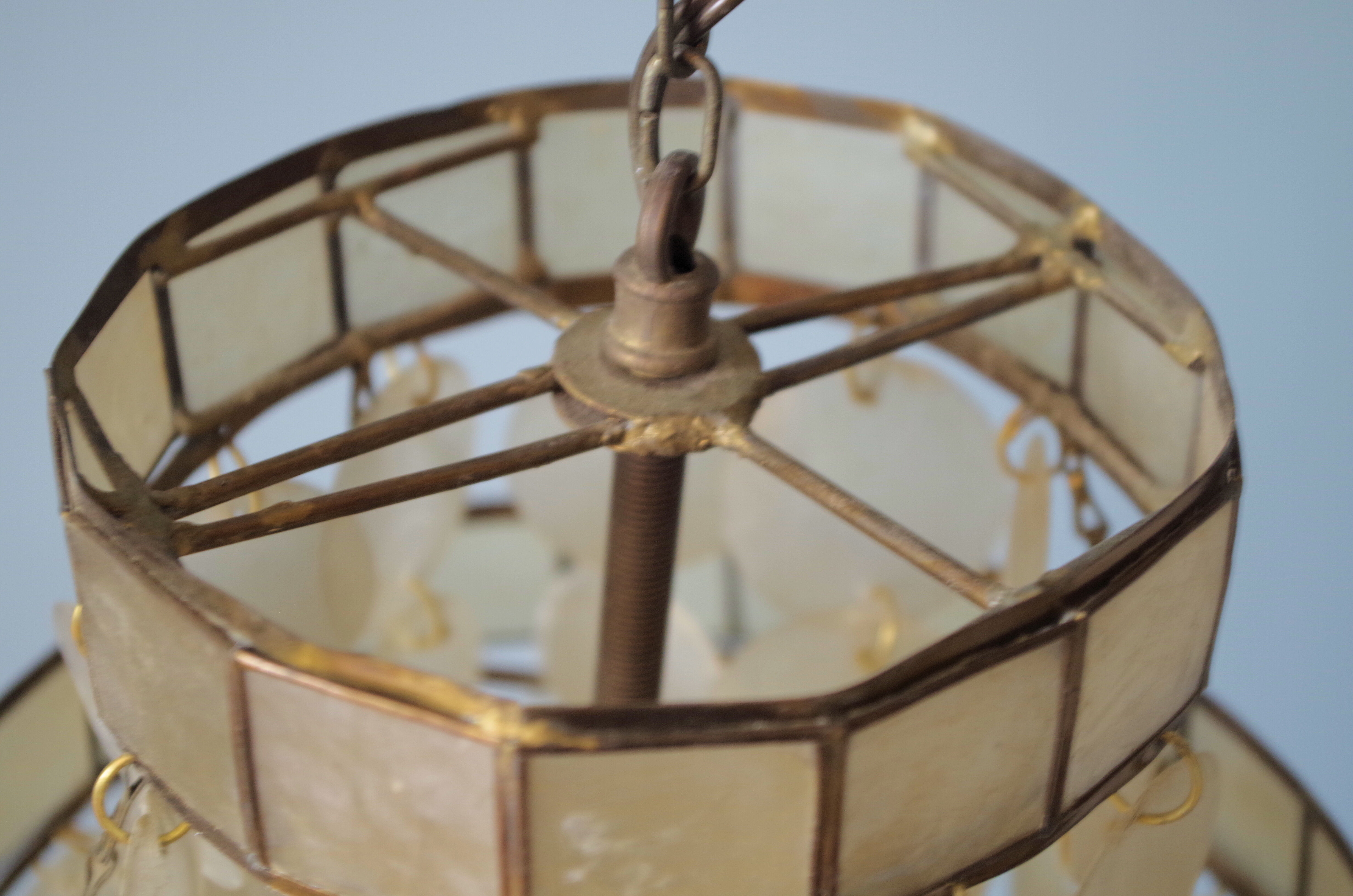 Hanging lamp in brass and mother-of-pearl