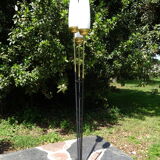 Opalines design lamppost