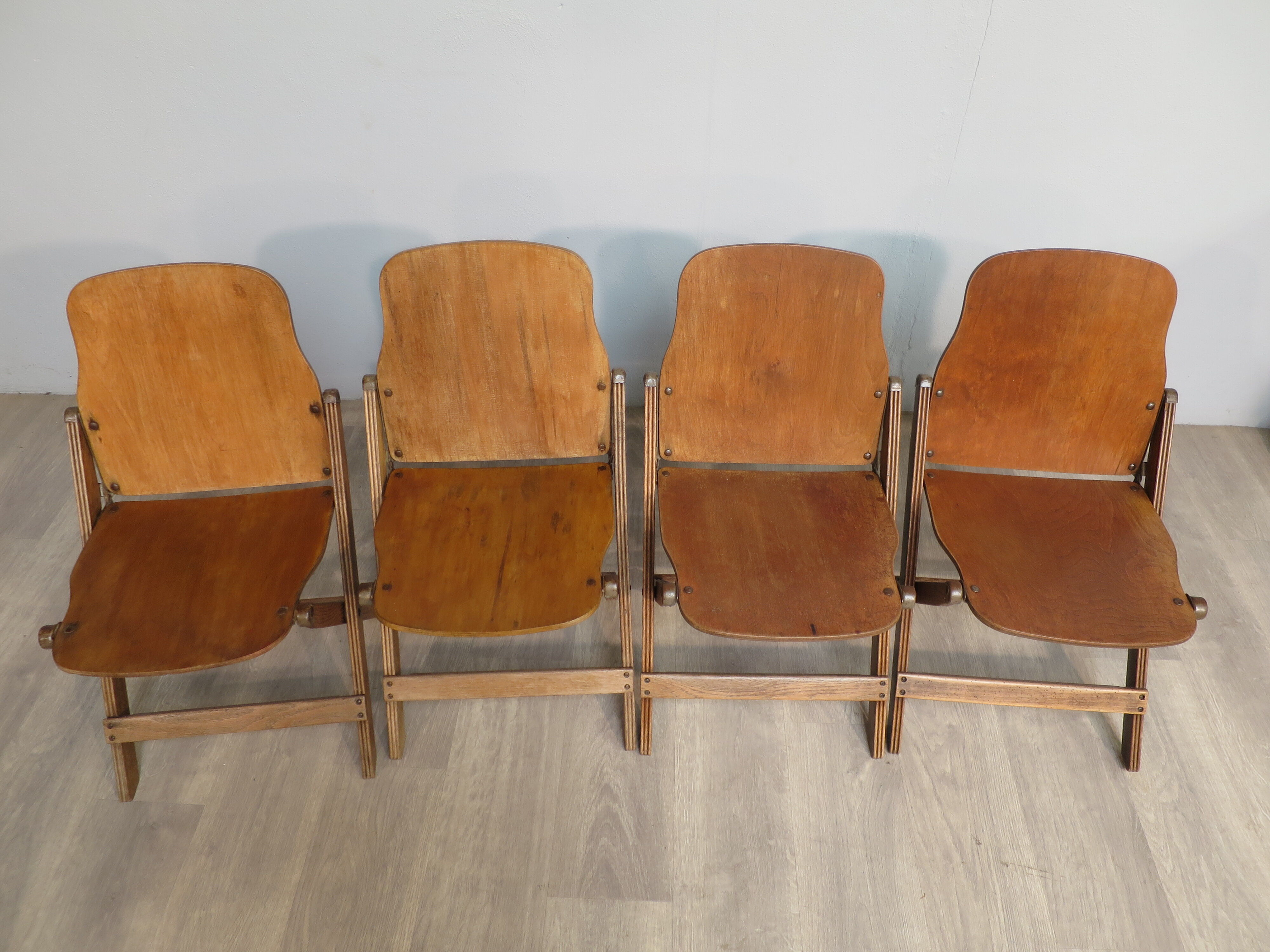 Set de 4 chaises pliantes US army années 40