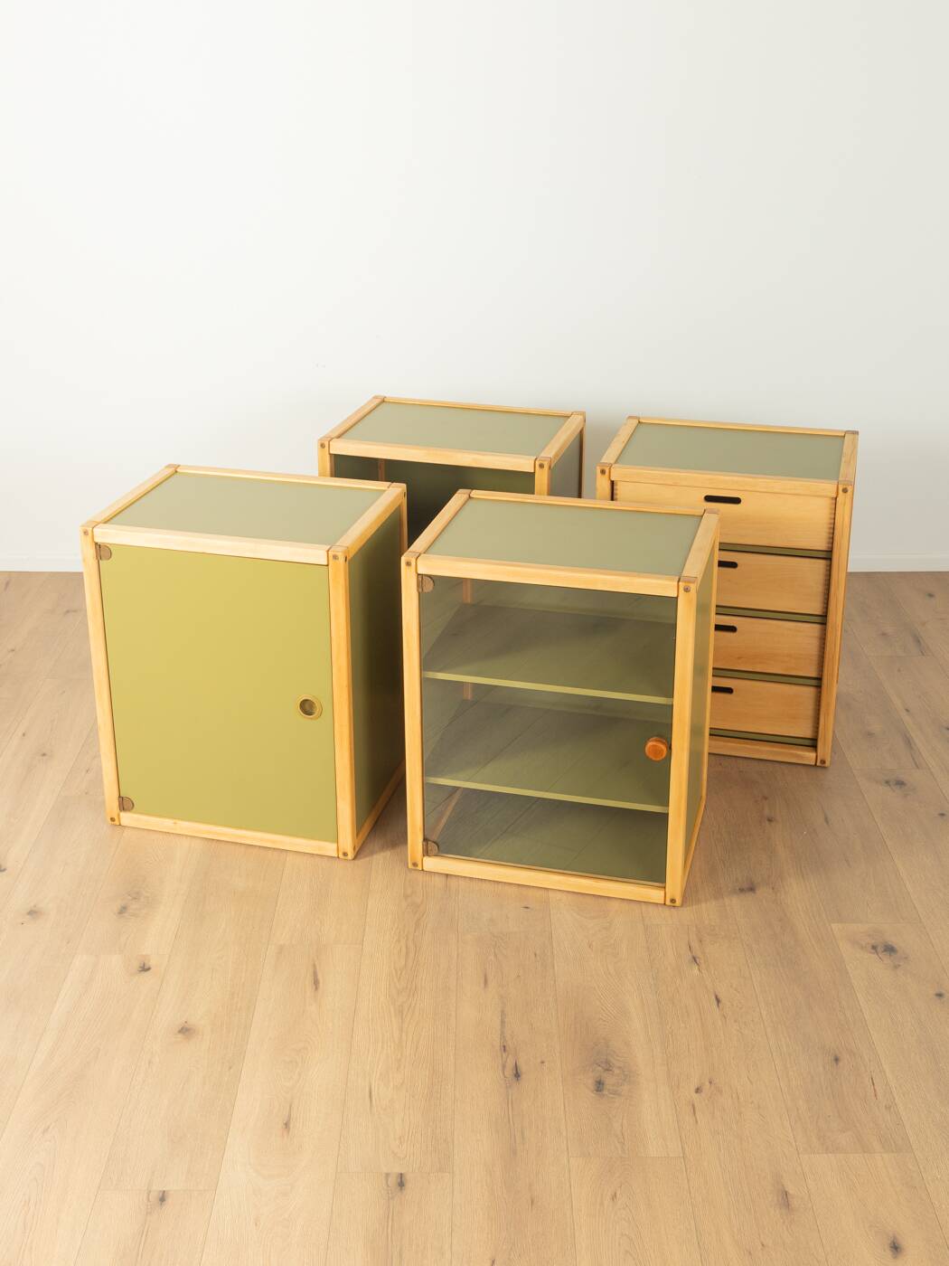 Modular four-piece profile system by Flötotto