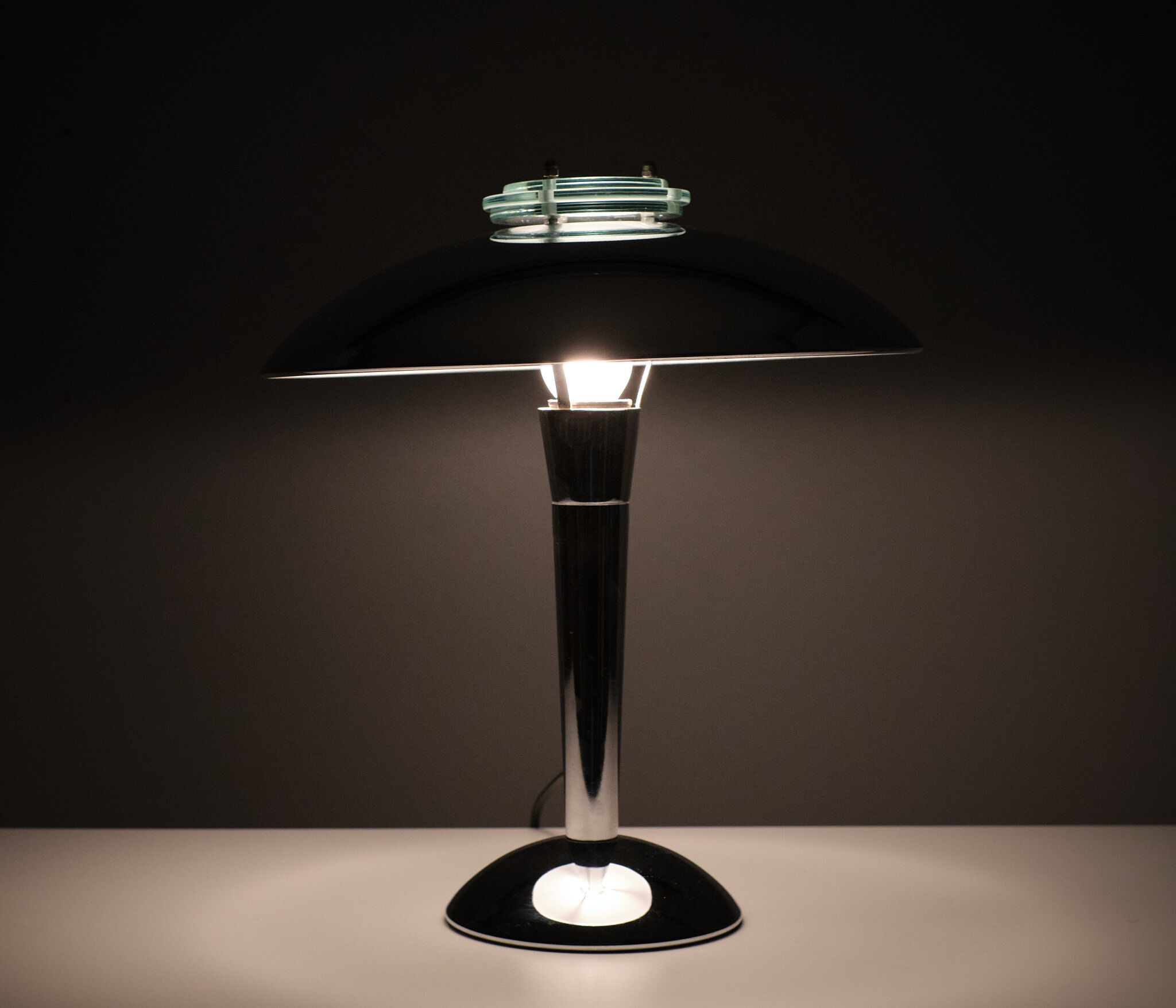Lampe de table chromée Tokyo Bauhaus des années 1980 Japon