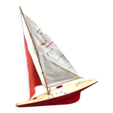 Voilier de bassin ancien en plastique, bateau ancien en plastique