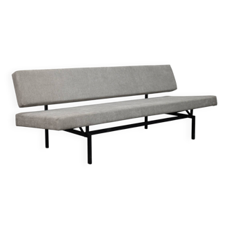 Minimalist Dutch mid-century sofa model 540 by Gijs van der Sluis for Gispen, 1960s