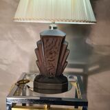 Large Art Deco lamp in V opaque molded glass, 46x33 in its juice,