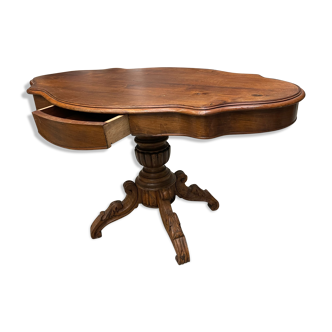 Violin dining table