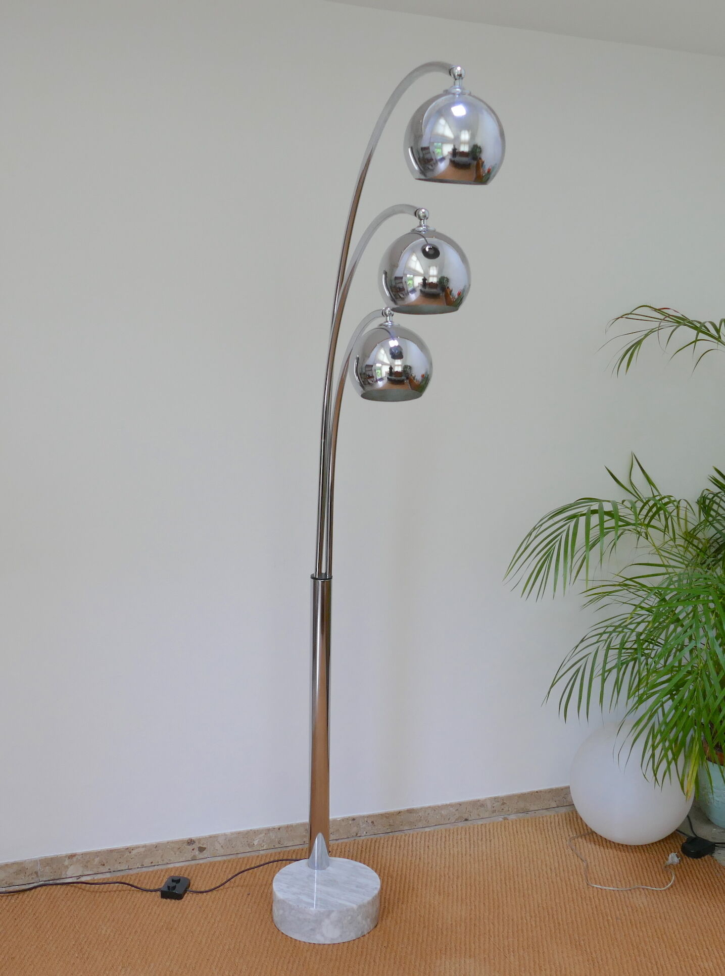 Floor lamp vintage Italian Goffredo Reggiani 1970 "Muguet"