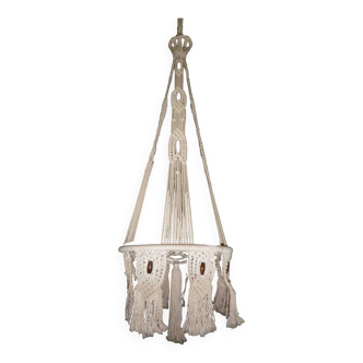 Macrame suspension