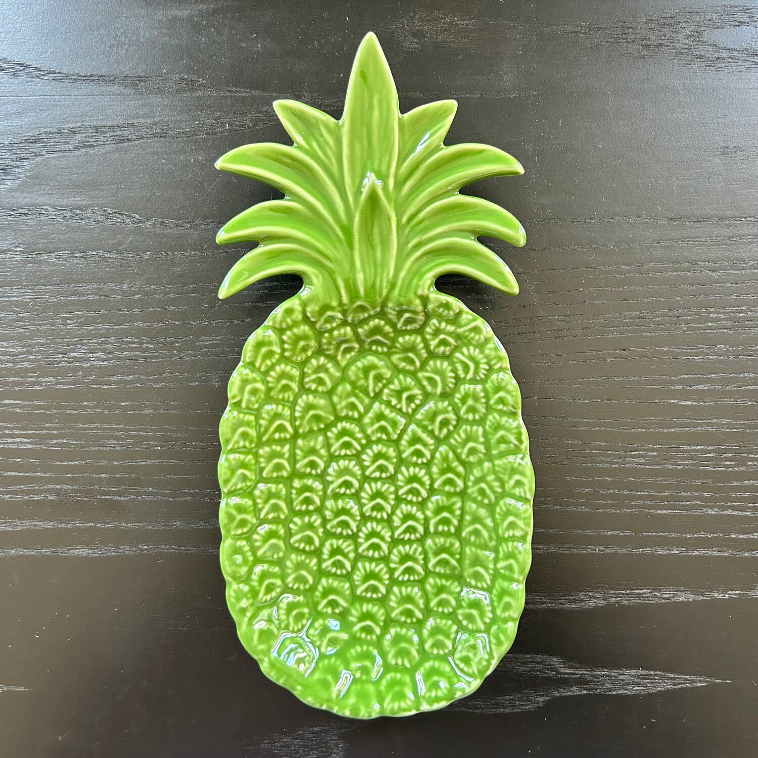 Green pineapple pocket emptier