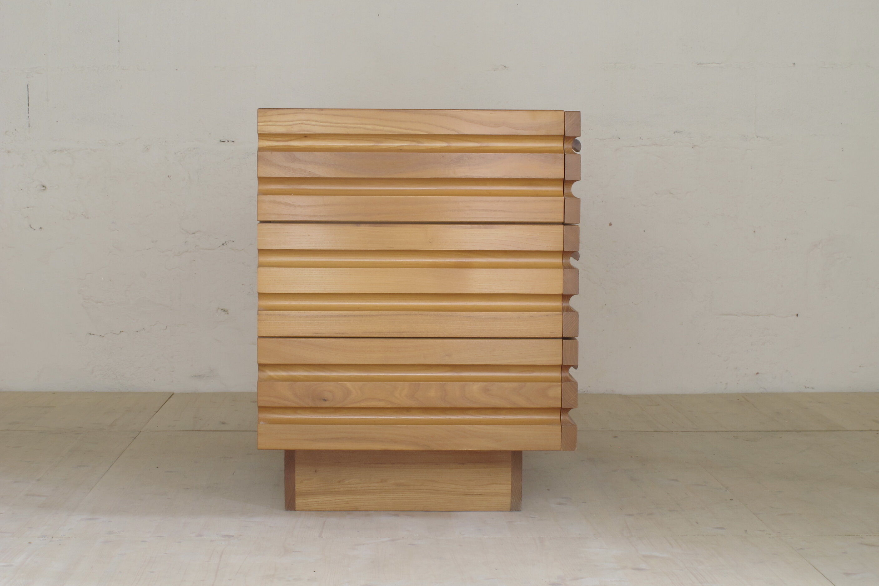Solid elm three-drawer chest of drawers