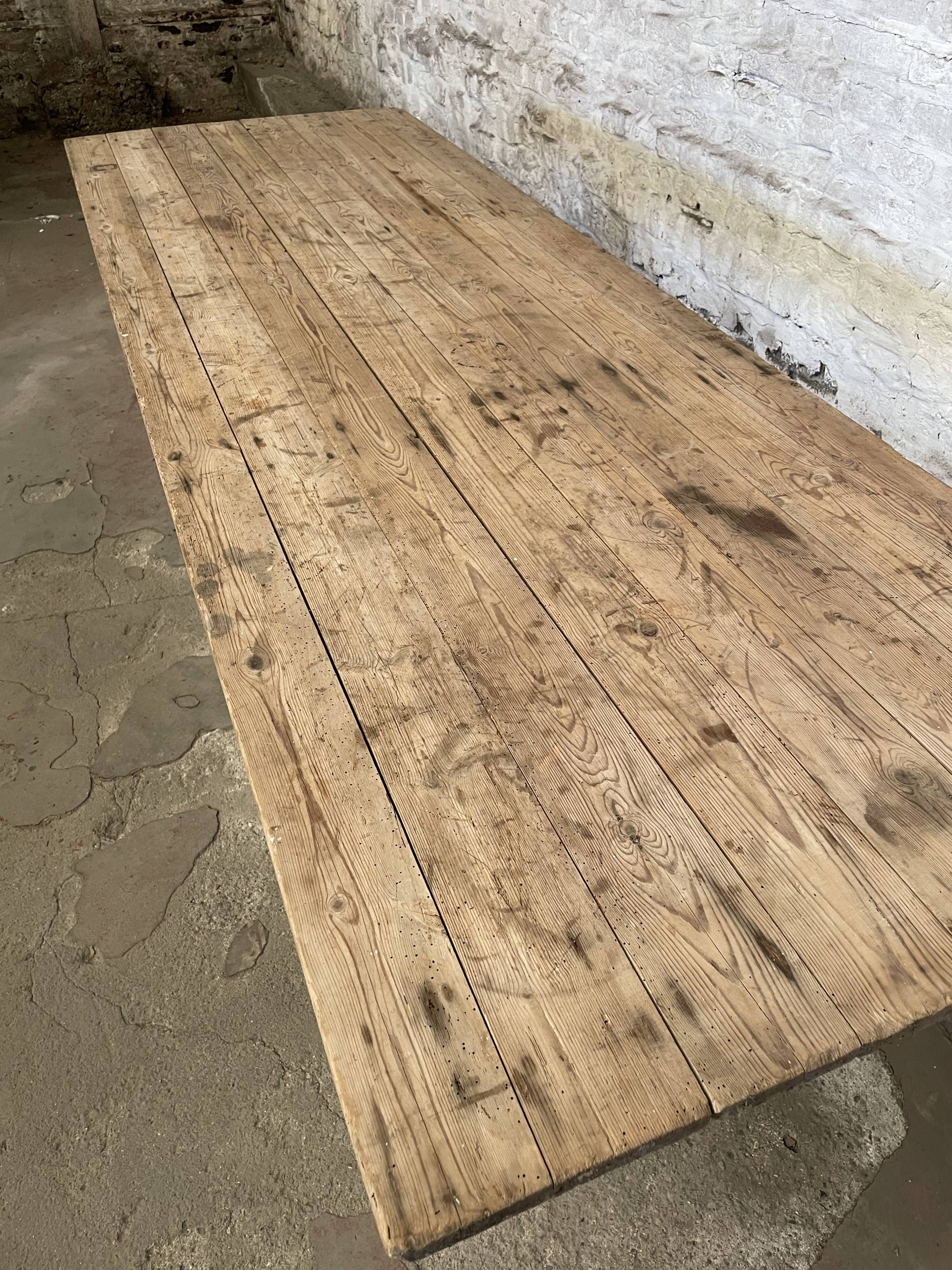 Trestle top table