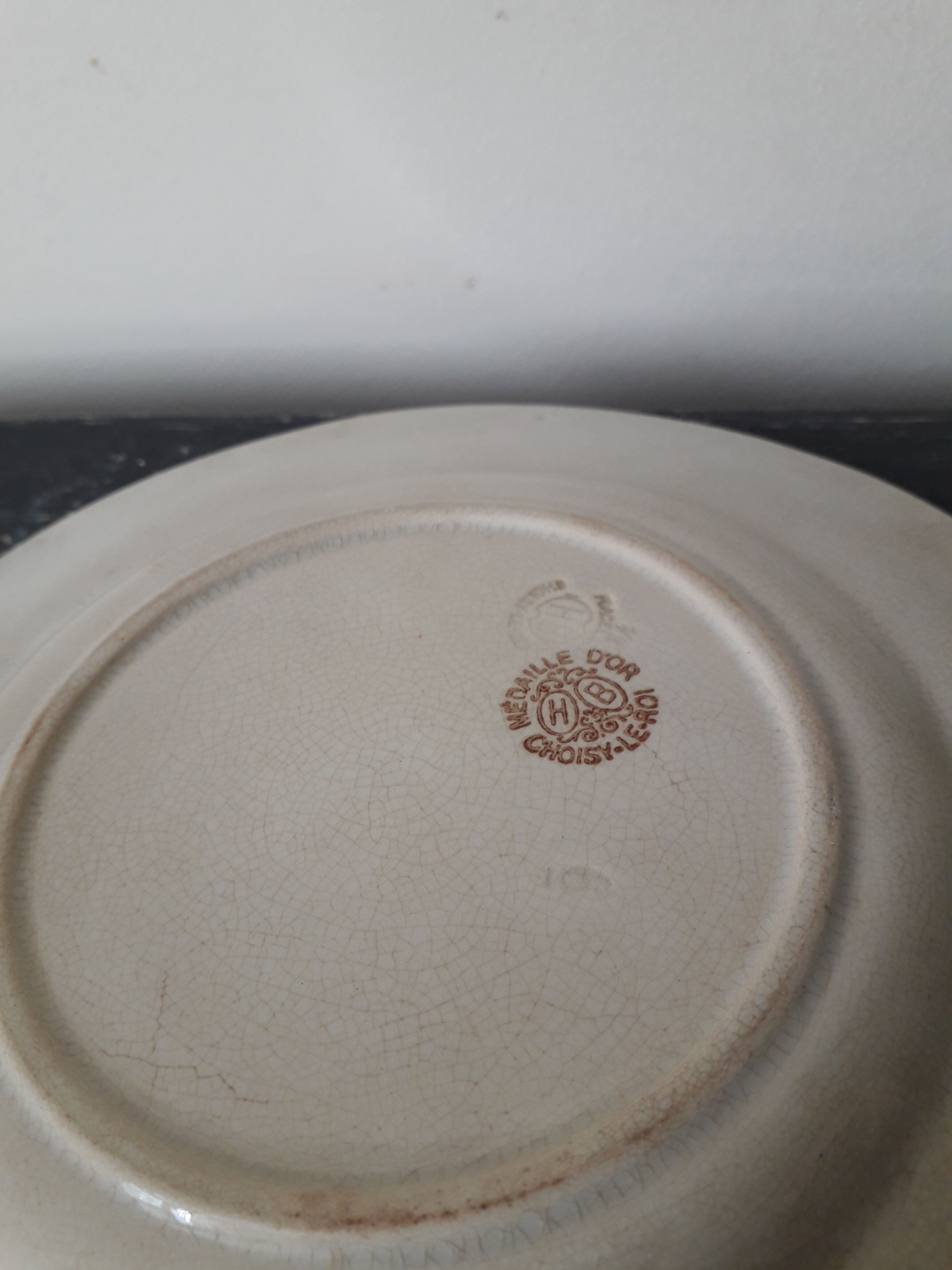 Plate faience Choisy the King XIX