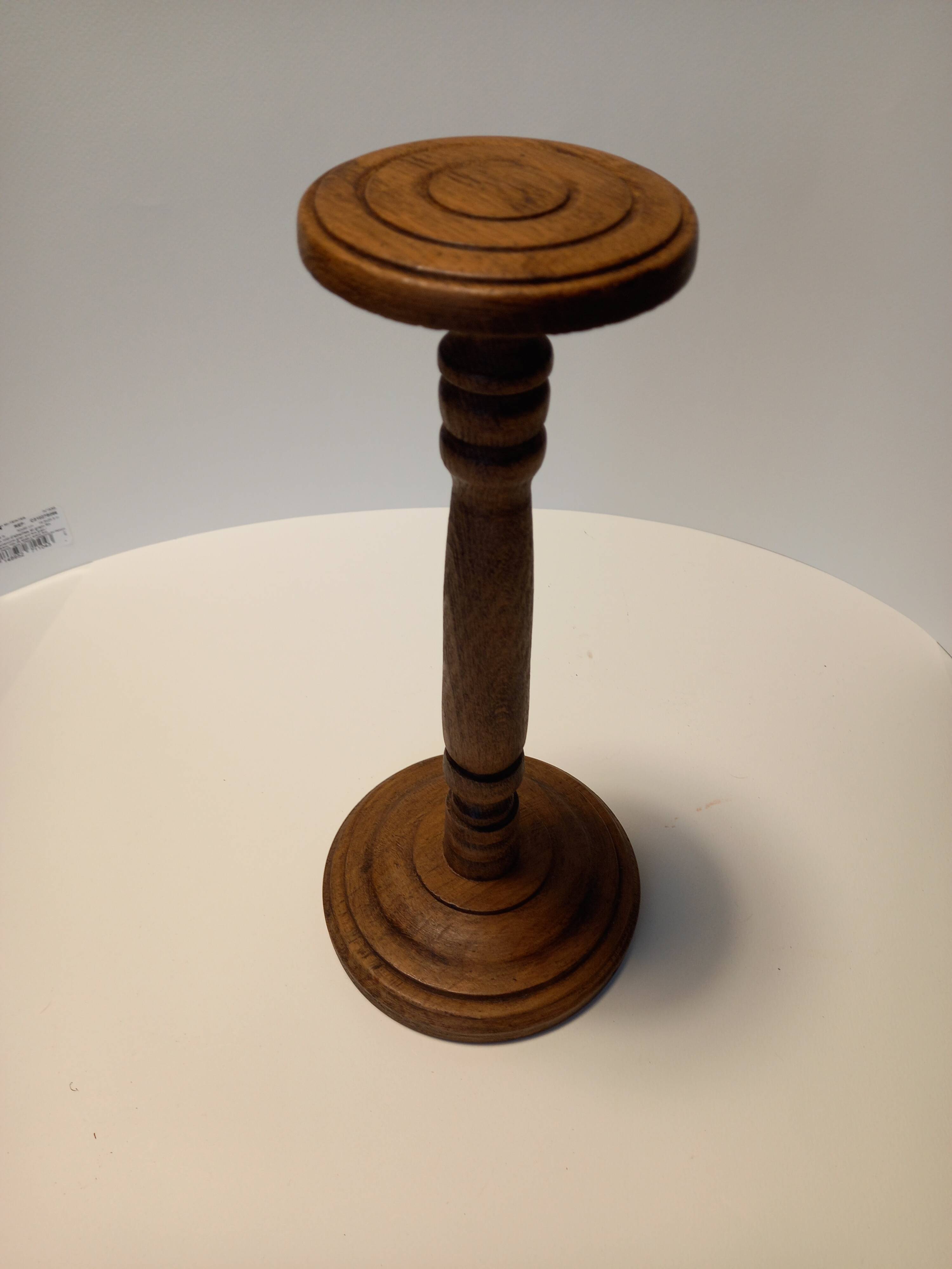 Vintage circles hat rack