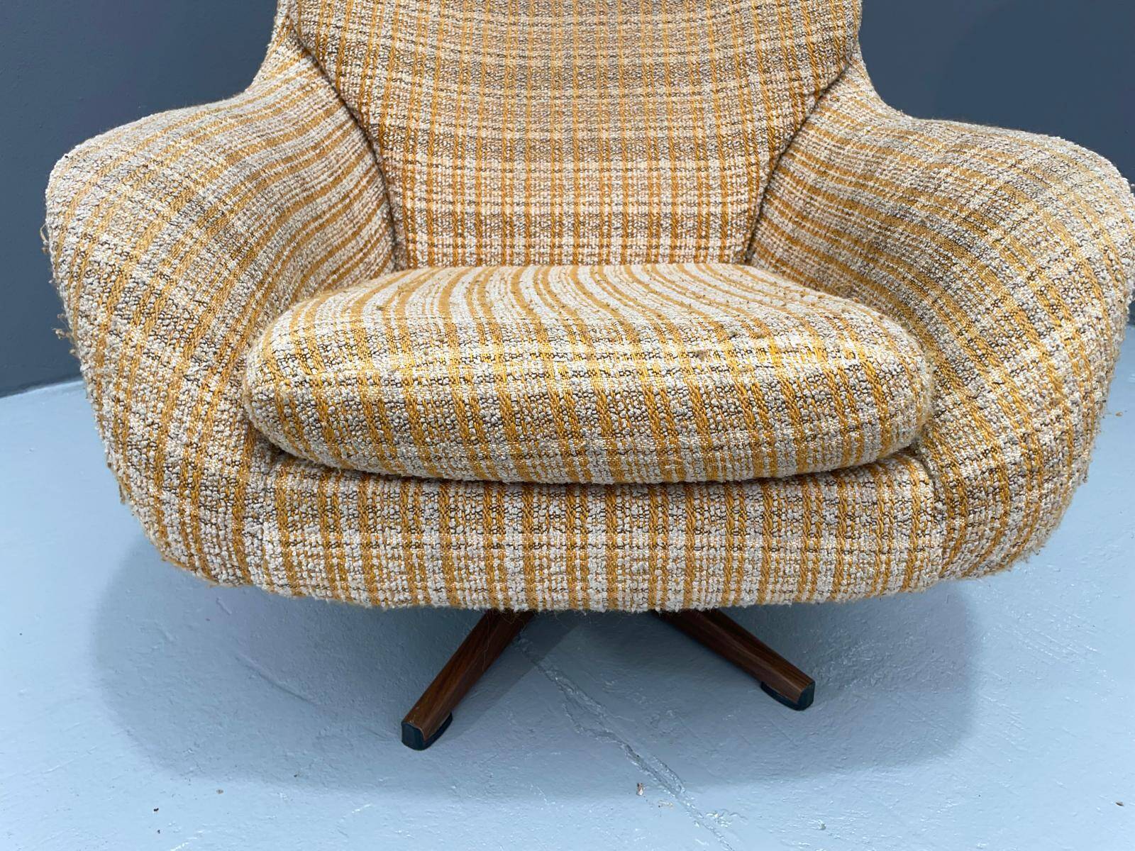 Swivel Armchair for Jitona Soběslav, 1970s, Czechoslovakia