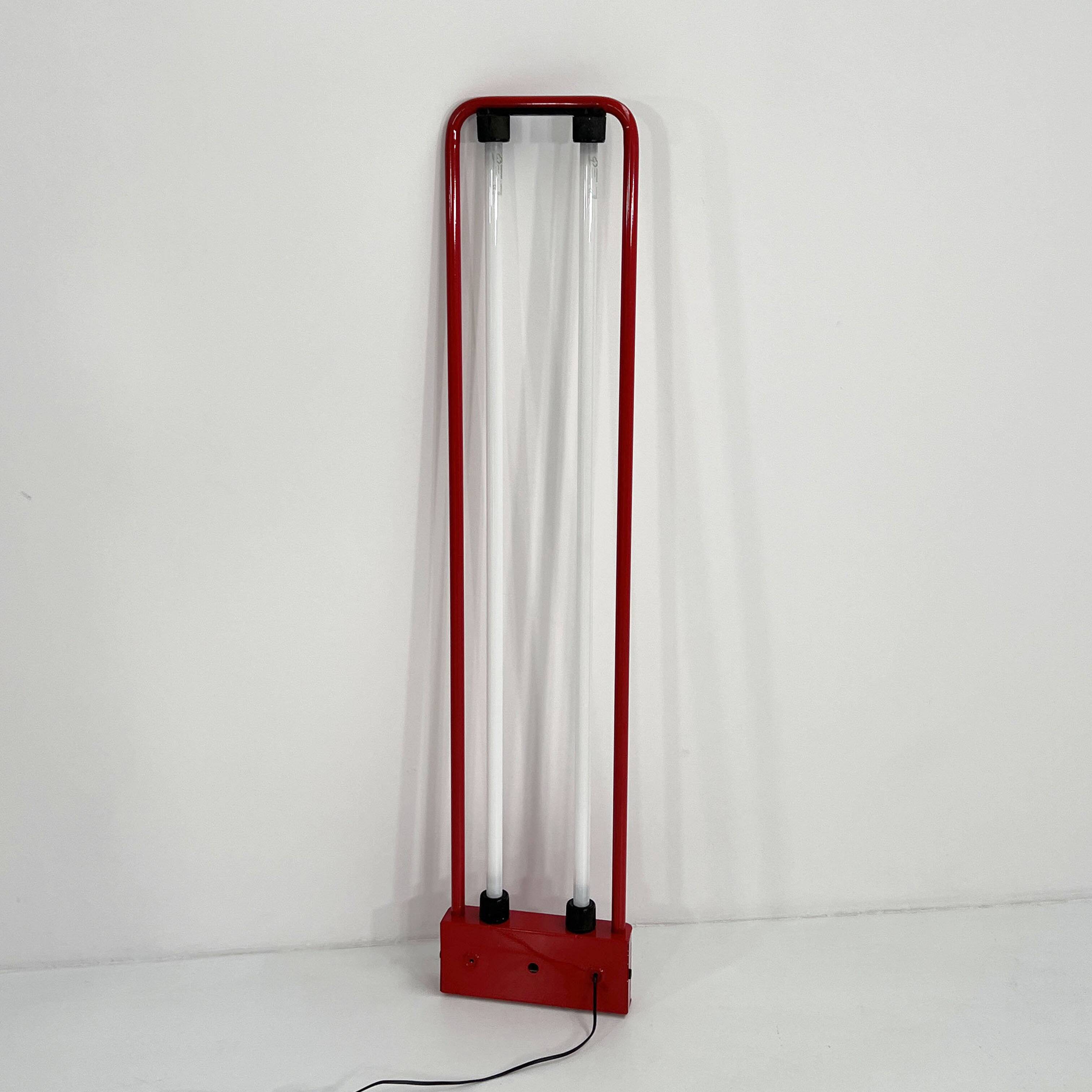 Lampadaire rouge par Gian N. Gigante pour Zerbetto, 1980