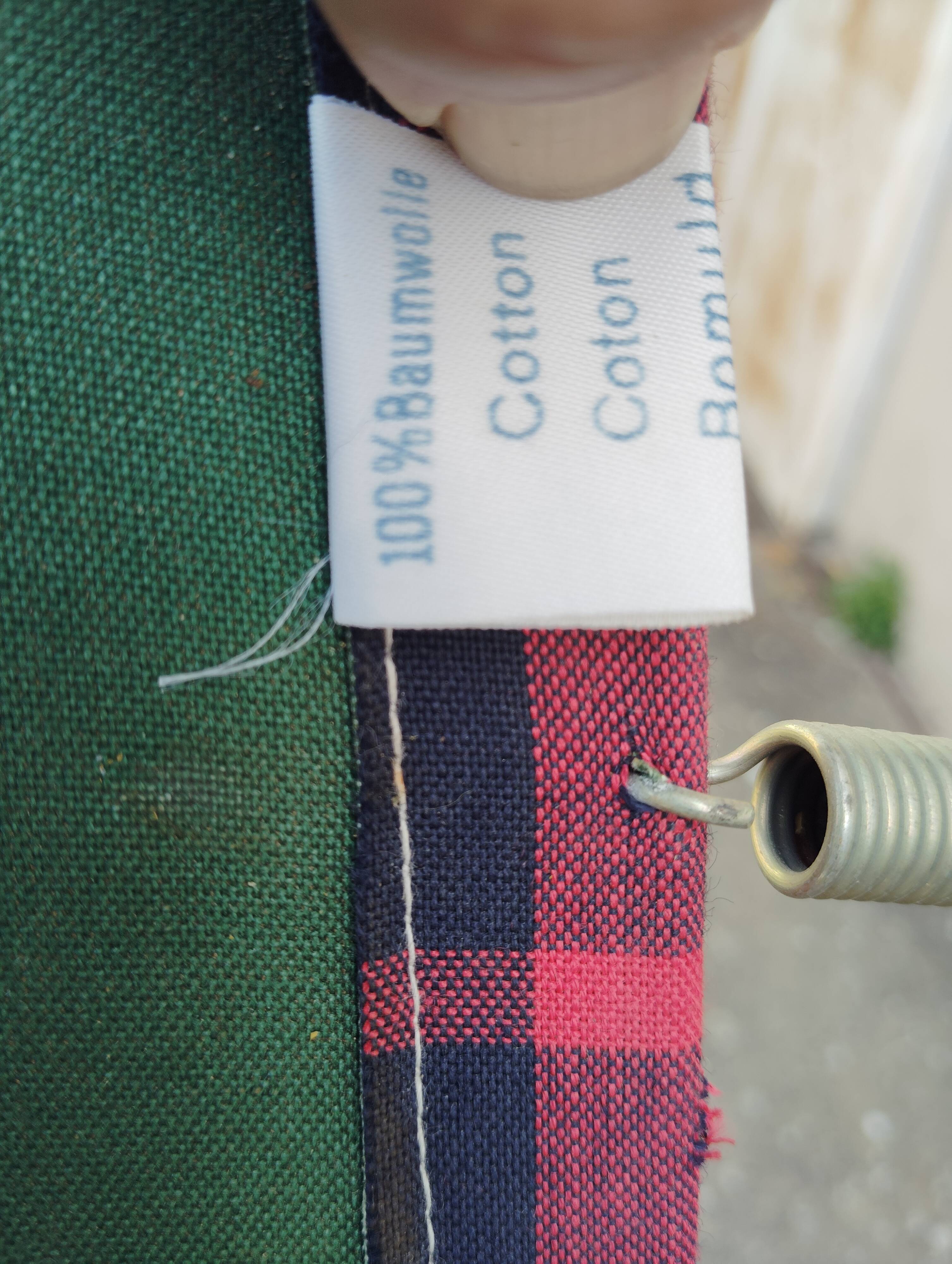 Set 2 camp beds, vintage deckchair.