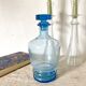 Carafe ancienne en verre bleu