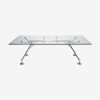 Table nomos Norman Foster