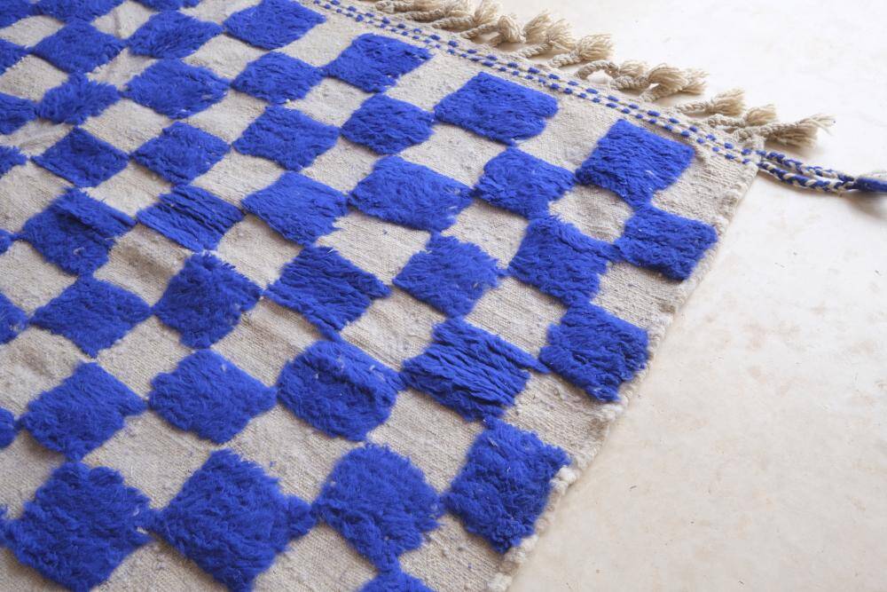 Moroccan blue checkered rug - 289 x 225 cm